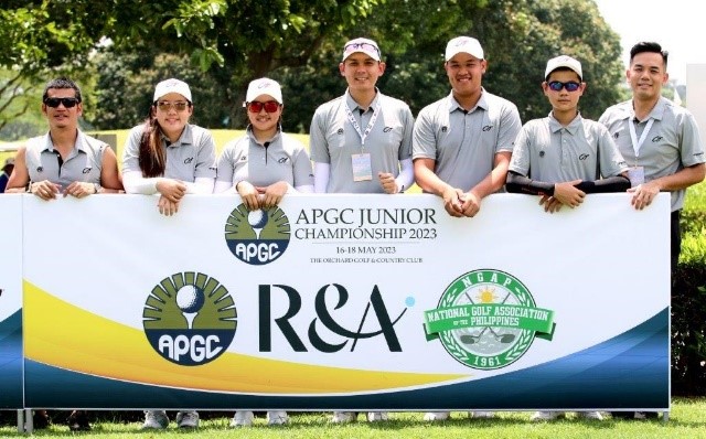 (圖)In the APGC Junior Championship 2023, Taiwan’s Hsu Po-cheng (3rd from right ) was champion in the boys group. (photo provided by the Chinese Taipei Golf Association)